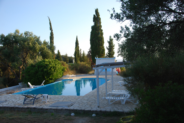 Tantra Urlaub in der Corfu Buddha Hall am Pool